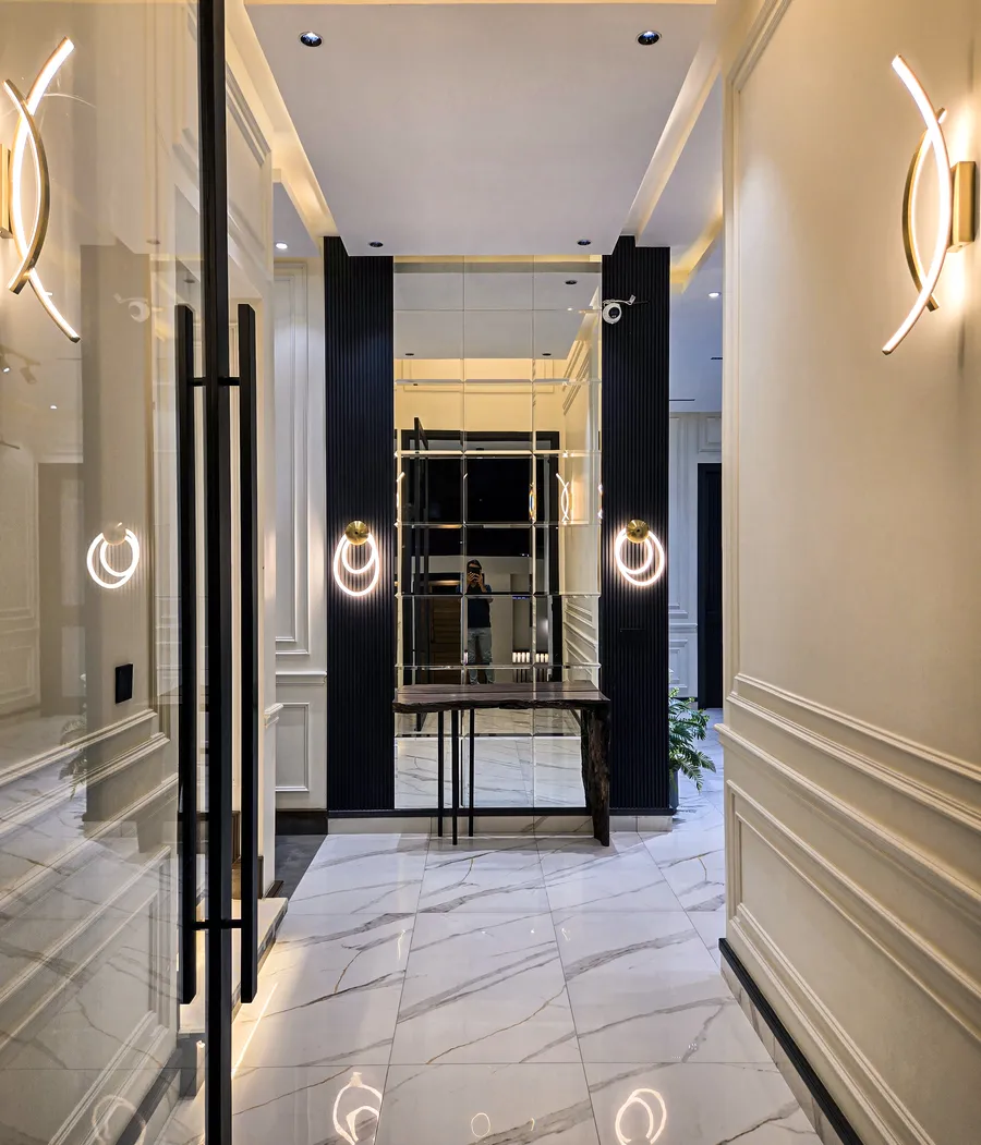Exquisite Lobbies