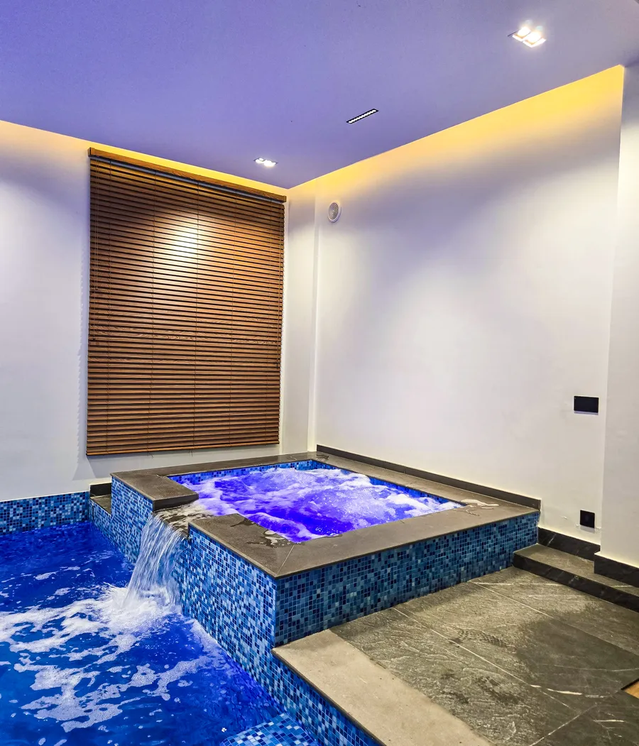 Jacuzzi